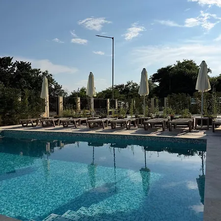 Апартаменты Modern Sea With Pool & *